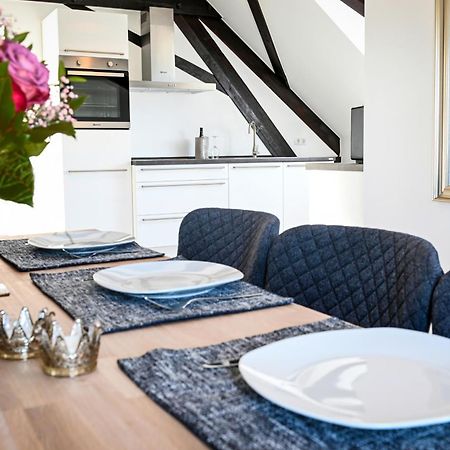 Seen-Apartment Im Herrenhaus Rheinblick Xanten Esterno foto