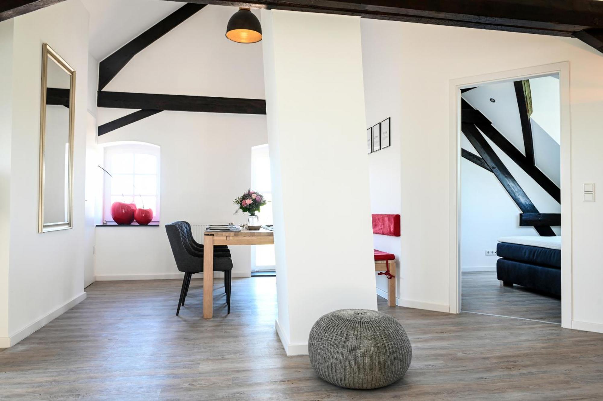 Seen-Apartment Im Herrenhaus Rheinblick Xanten Esterno foto